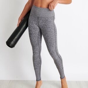 ALO HIGH RISE LEGGINGS | Size Small